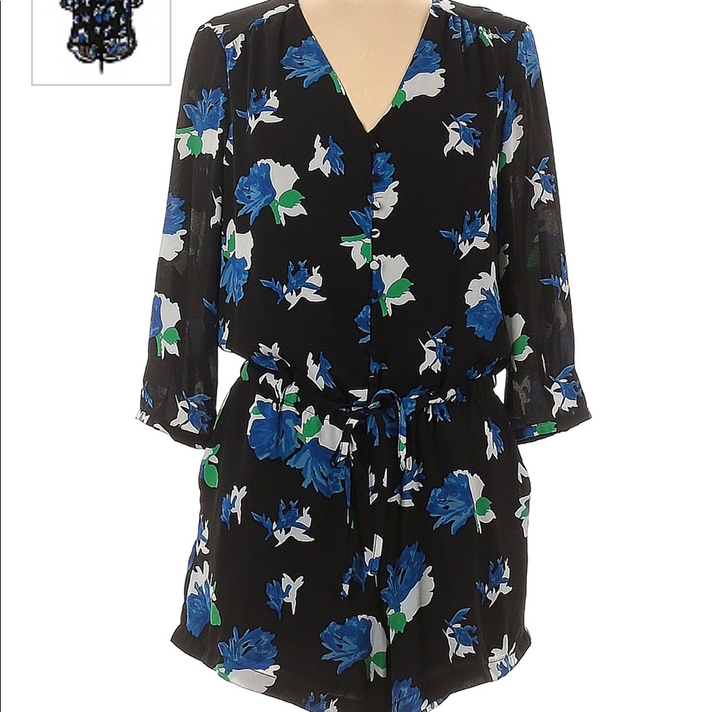 Black floral print romper - NWT!